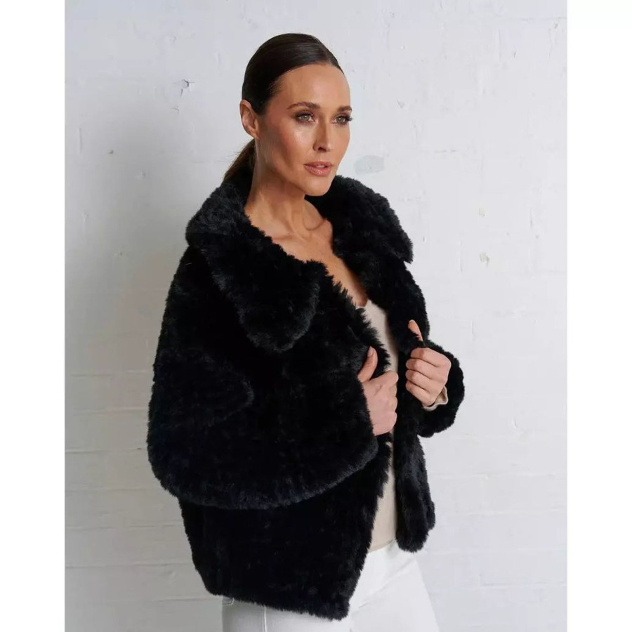 Fashion Lady Luxe | Lady Luxe | Leola Faux Fur Knit Jacket | Black